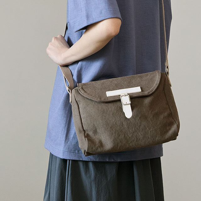 BAGWORKS POSTMAN MISSING PIECE MINI 帆布メッセンジャーバッグ
