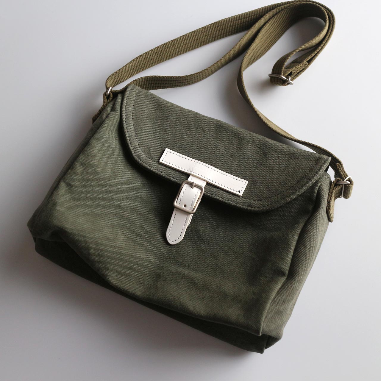 BAGWORKS POSTMAN MISSING PIECE MINI 帆布メッセンジャーバッグ / レターパック可