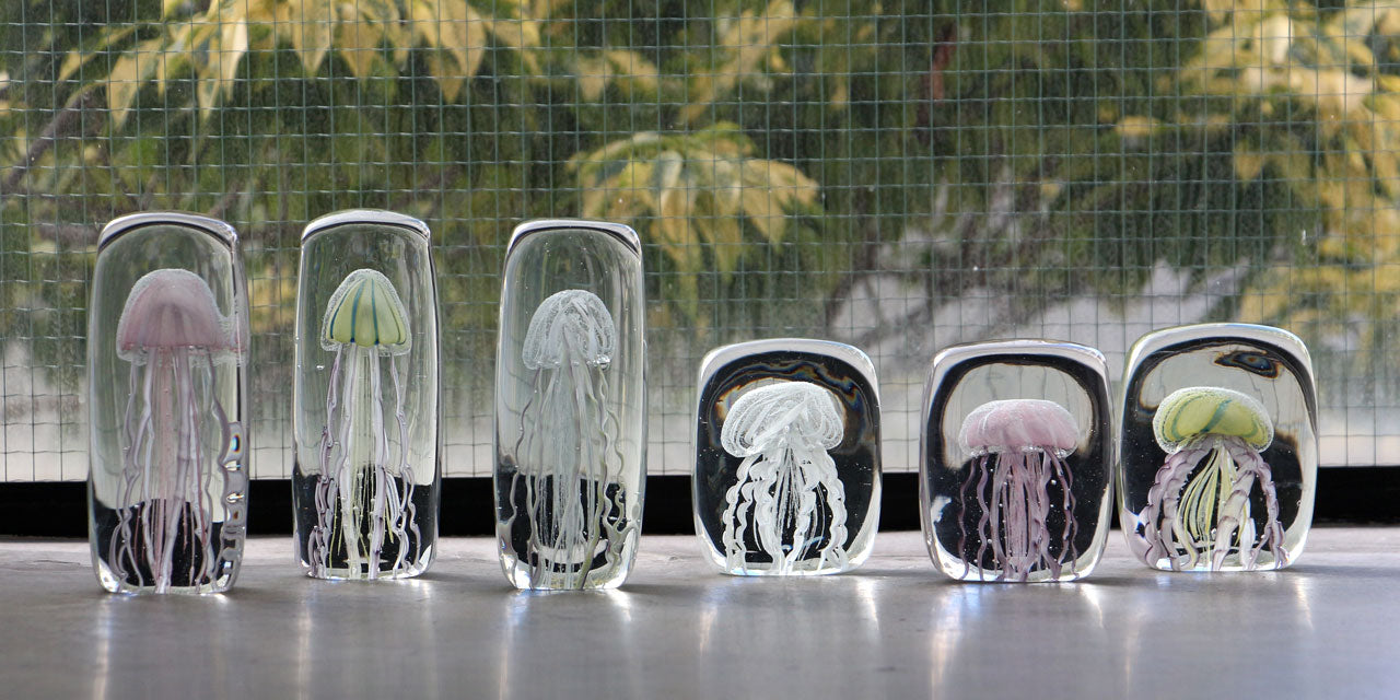 JERRYFISH TWISTED LEG Square クラゲのガラスオブジェ – 生活雑貨