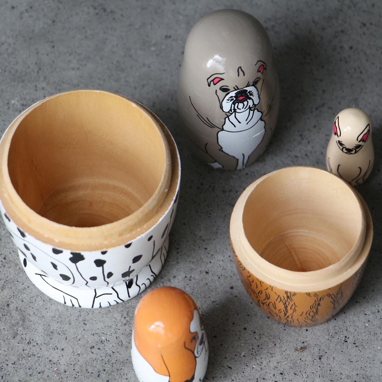 コブロフさんマトリョーシカ② PARTNERS 犬のマトリョーシカ MIDORI KOMATSU – 生活雑貨 育てる